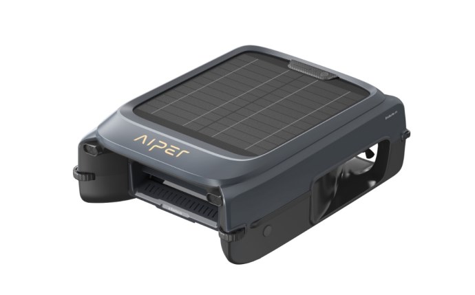 aiv-20-1005.jpg